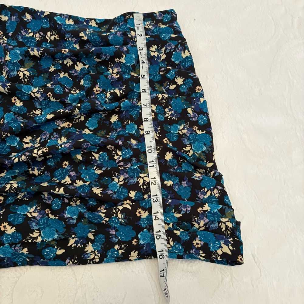 Zara Blue Floral Multicolored Rouched Mini Skirt Size Large - Picture 10 of 11